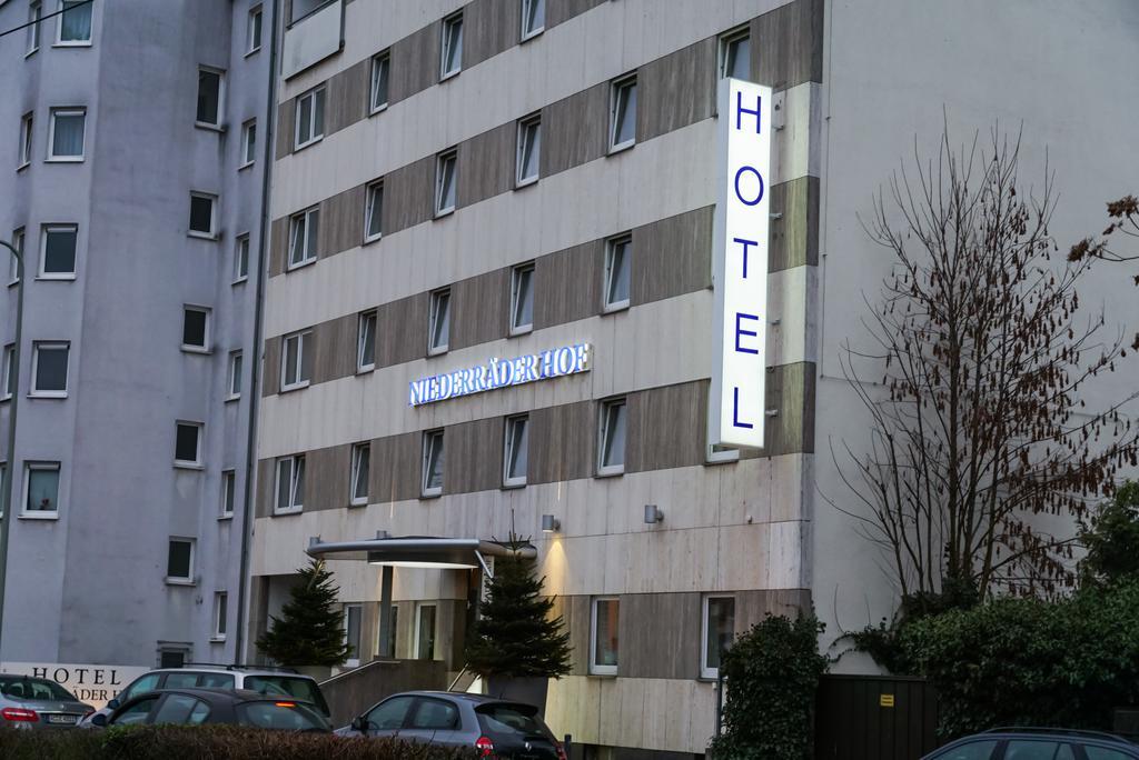 Hotel Niederraeder Hof Frankfurt am Main Exterior photo